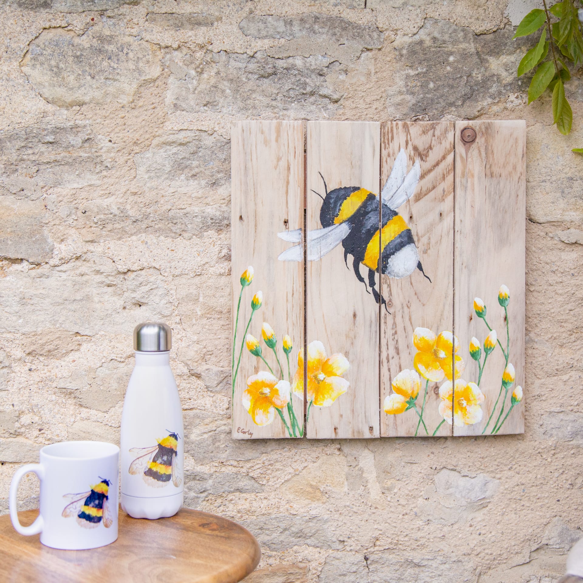Bee Wood Art Water Bottle and Mug