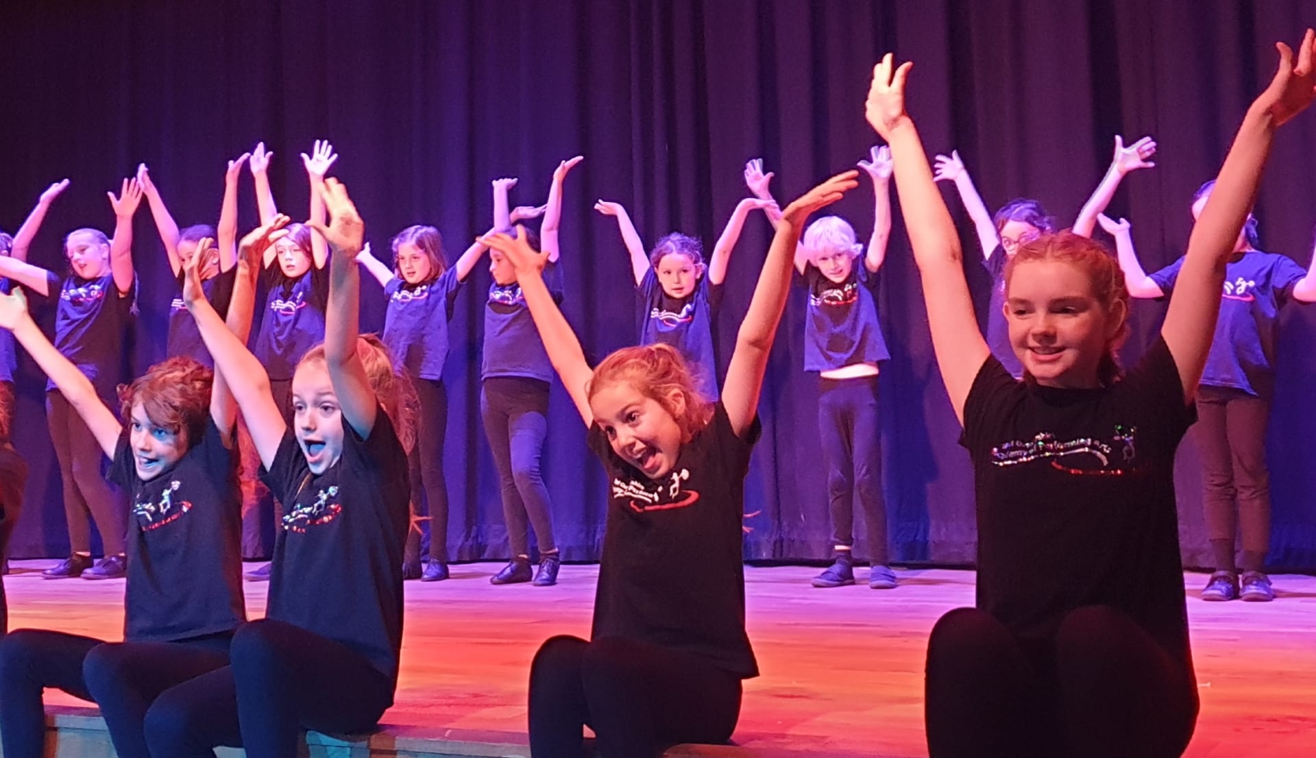 Performing Arts Witney Summer school WOAPA q3rhlt